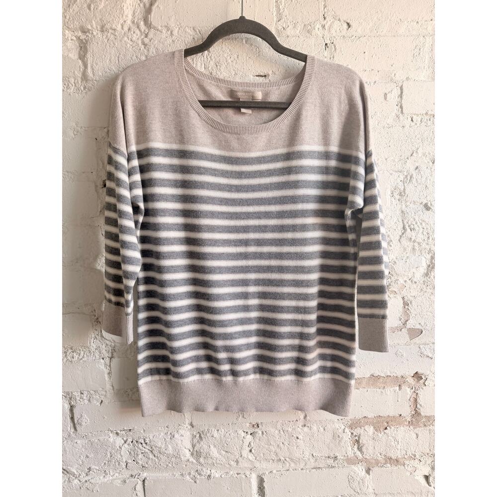 Banana Republic Gray & Ivory Striped Knit Sweater Women’s Medium Casual Pullover